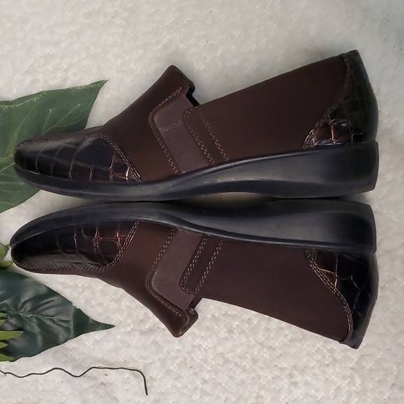 Clarks Women's Gael Rex Flat size 8.5 brown - Picture 6 of 10